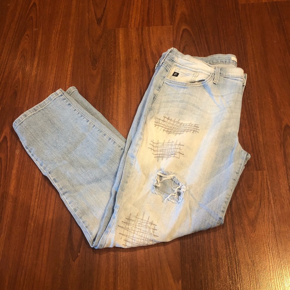 Kancan Distressed Ankle Jeans